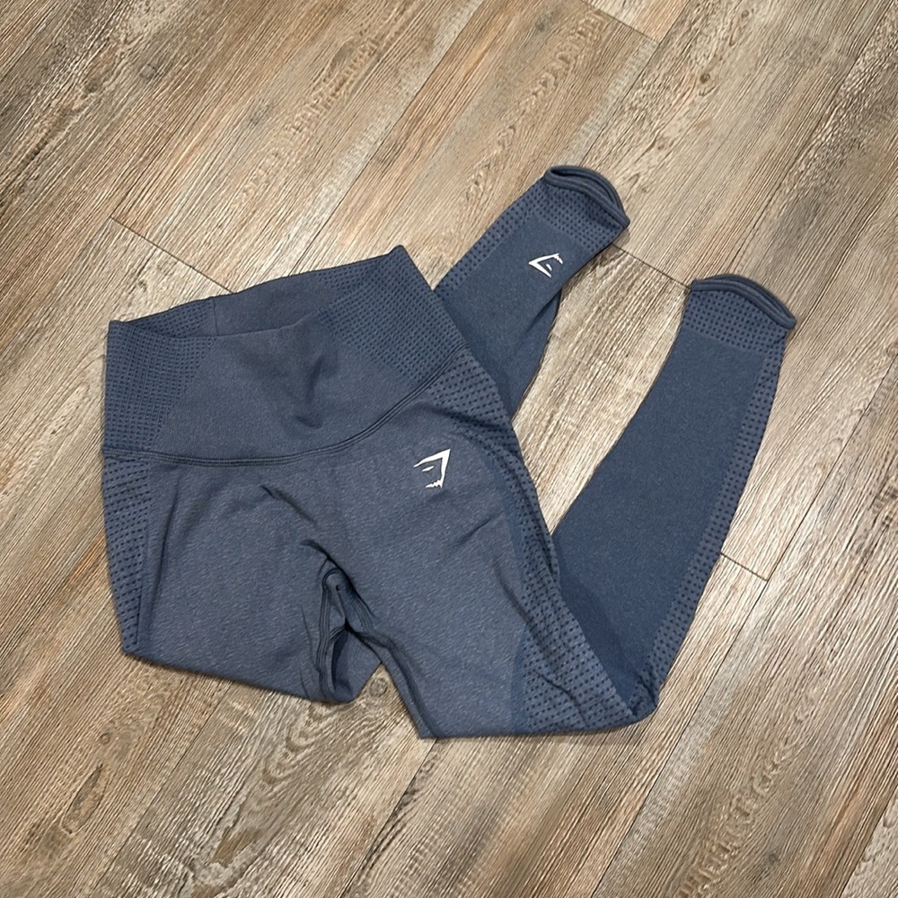 Gymshark leggings size small. Gently used.